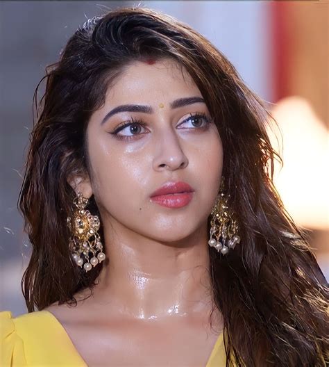 nude sonarika|Sonarika Bhadoria Pics